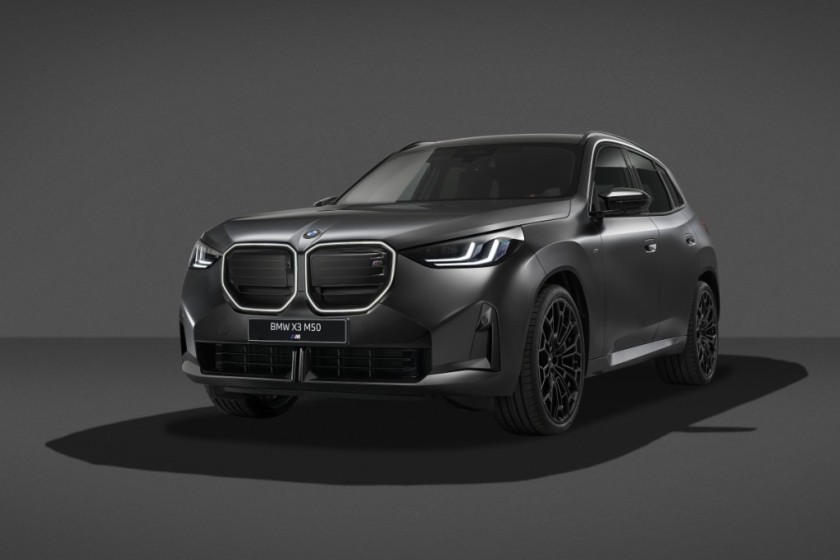 全新黑色套件與性能提升讓BMW X3 M50 xDrive兇猛與實力兼備