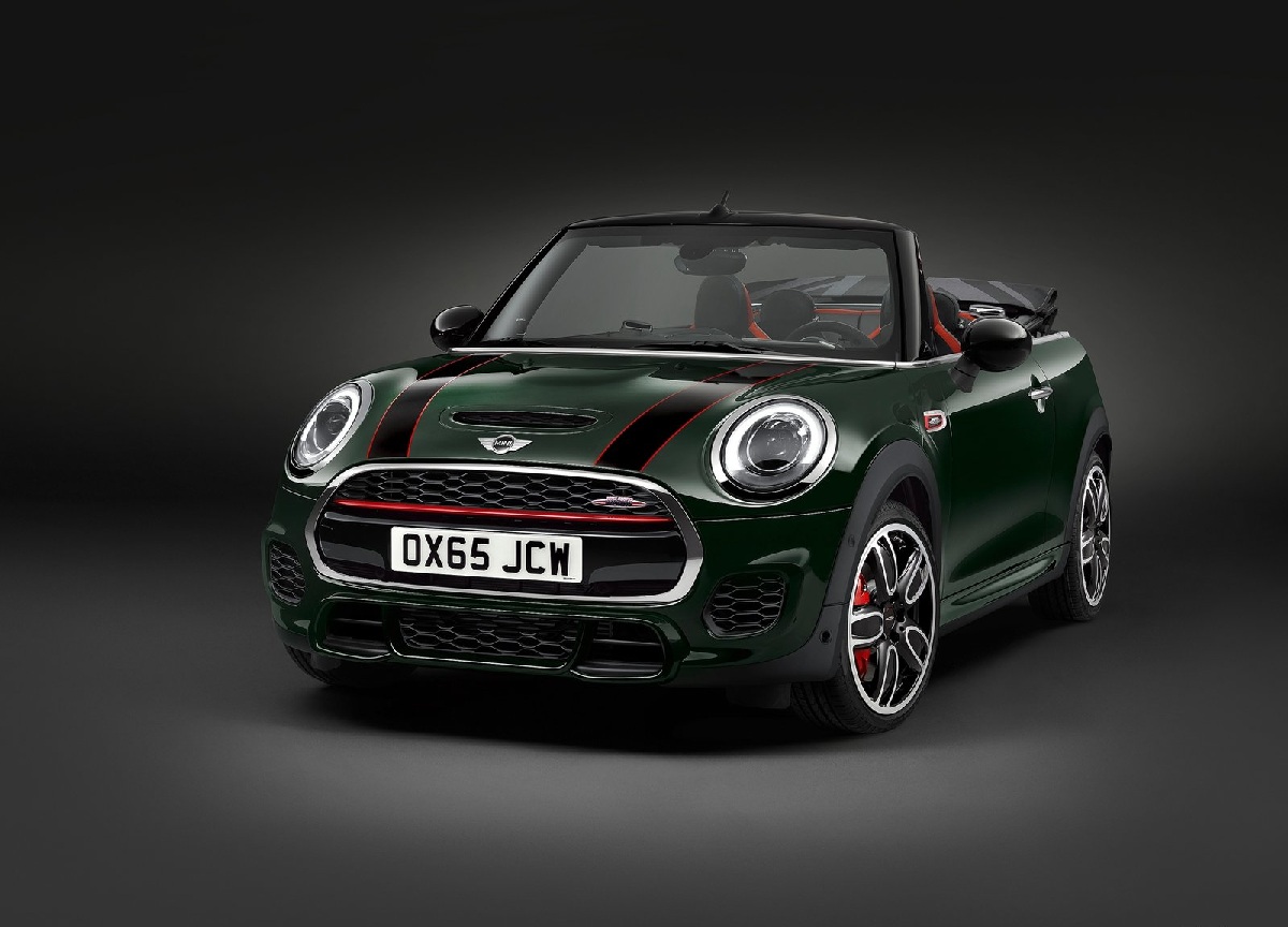 Mini John Cooper Works Convertible 2016 1600x1200 wallpaper 01