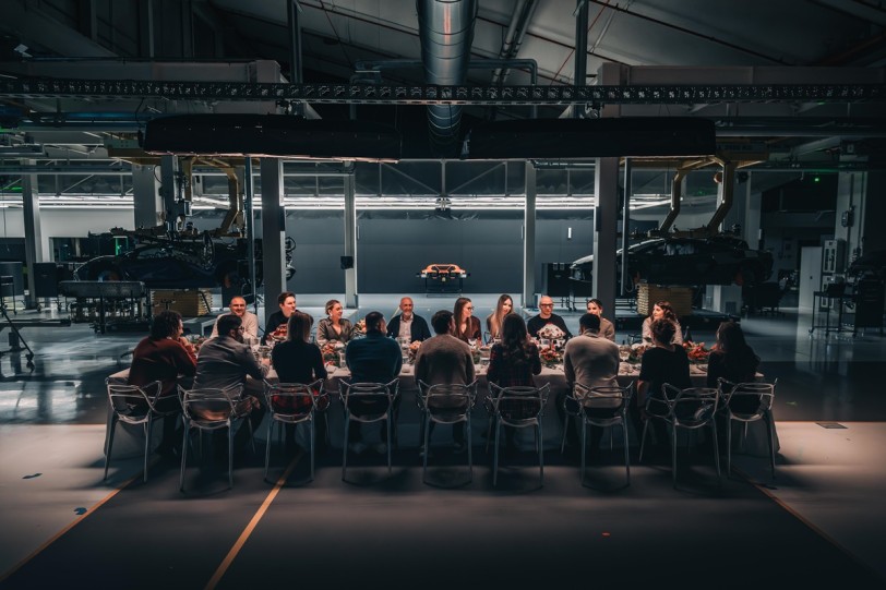 聖誕快樂！Lamborghini推出「The Dinner」慶祝真實、回憶與差異中力量