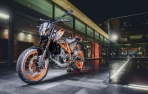 KTM 690 DUKE R 2016全新進化,街頭霸王再掀風潮