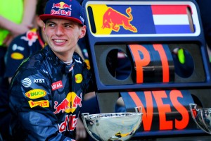 飆速求『真』!2021 F1賽季展開,Red Bull獨家首映F1車手Max Verstappen的『真實』飆速史