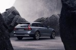 VOLVO 休旅車系與旅行車系獲 《Car &amp; Driver》 編輯嚴選獎項肯定  十年來獲獎無數展現品牌魅力