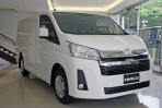 競爭力十足的日系純商用車,Toyota Hiace 第六代國際向規格展間實拍