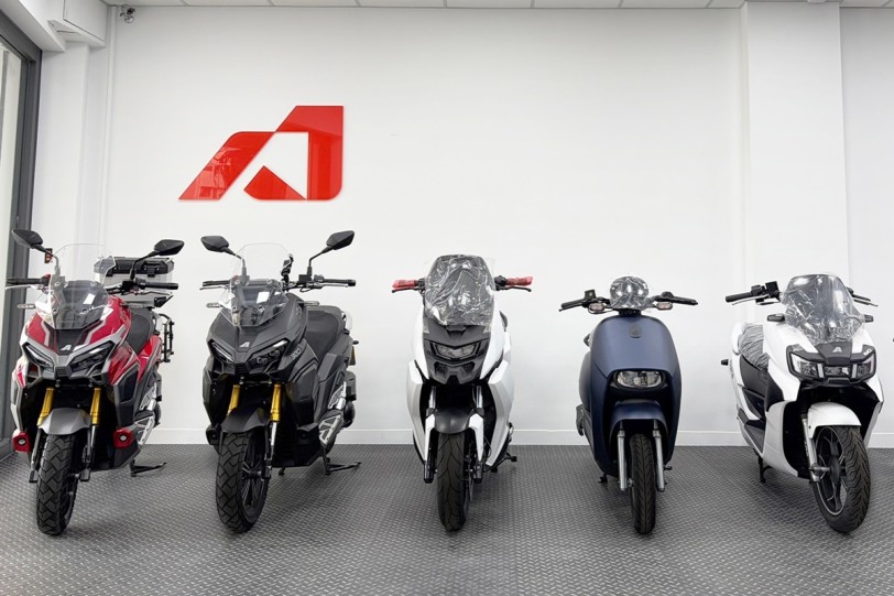 宏佳騰「全面布橘 油電新進擊」全台首間油電直營示範門市台中啟用引領通路2.0體驗革新