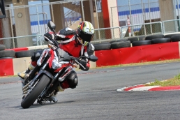 四缸街跑進化,Honda CB650F、CBR650F賽道體驗