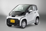 續航力150km、極速60km/h,Toyota 雙人座超小型EV「C+pod」日本限定販售