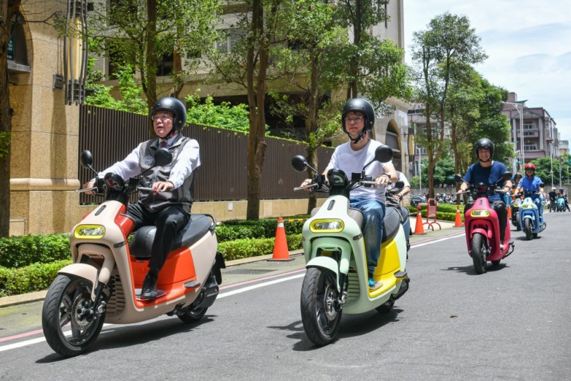 機車市場暑期旺季提前發酵,9/30 前 Gogoro 全車系購車送首次保養,學生族群享 12 期 0 利率再送車碰車險!