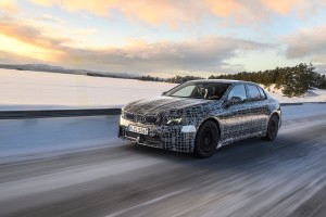 全新Neue Klasse世代BMW i3技術飛躍在北極圈進行動態微調