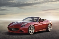 【2014日內瓦車展】烈馬新時代!Ferrari California T偕蘋果CarPlay車用系統首發登場