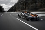 快上加快!Bugatti Chiron 原型車突破量產車時速300英哩(482km/h)障礙!