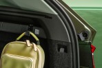 現在Skoda新車款行李箱裡的二維碼可展示行李箱的聰明使用方法