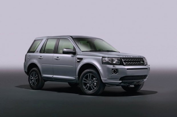 Land Rover歡慶11月份銷售捷報，12月「成就之旅專案」即刻起跑