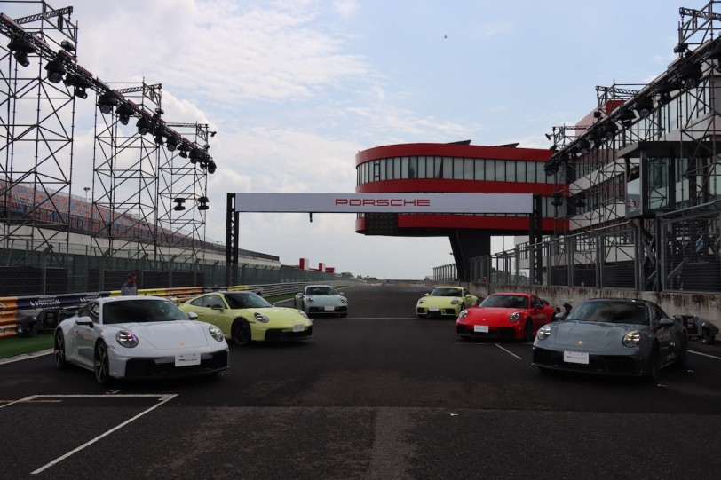 747萬起、首度導入 T-HYBRID 油電系統,全新 Porsche 911(992.2)家族中期改款正式發表