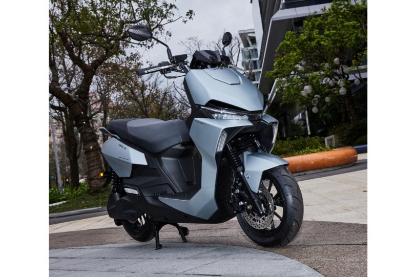 2月機車品牌全數衰退！僅光陽獨家開紅盤  RTS R 165水冷街跑「一人武林」市占率助攻  勢不可擋