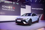 HYUNDAI提供保險或自費維修更換EV高壓電池 維持原新車8年或16萬公里保固