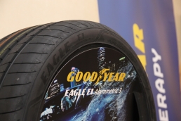 Goodyear性能王者,Eagle F1 Asymmetric 3登場