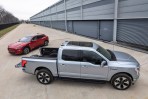 不僅可作為家用備用電源,Ford F-150 Lightning再追加車對車充電救援功能