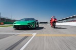 Lamborghini Temerario VS Ducati Panigale V4拚加速,誰快?