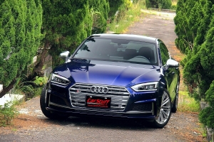 Audi戰鬥美背中堅份子!S5 Sportback讓你享受性能兼顧家用
