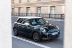 傳統與未來的「堅決」相遇:MINI Cooper SE Resolute Edition