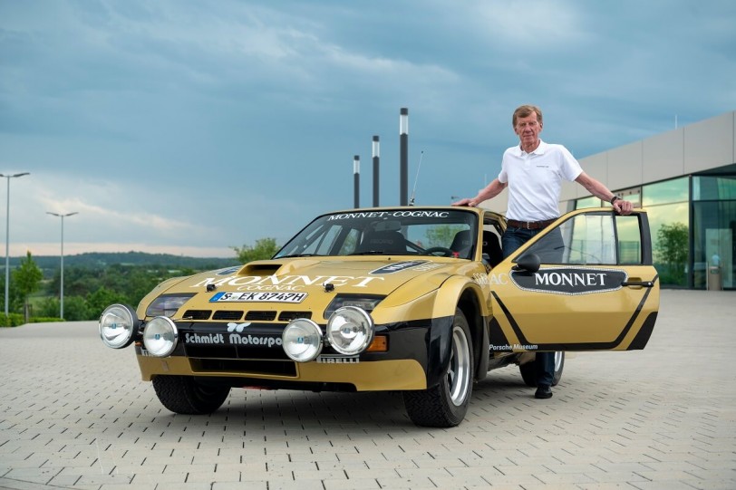 40年後的驚喜重逢！Walter Röhrl和Porsche 924 Carrera GTS拉力賽車