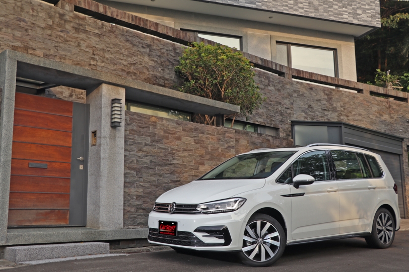 晉升帥氣好爸爸，Volkswagen Touran 330 TDI R-Line試駕報導