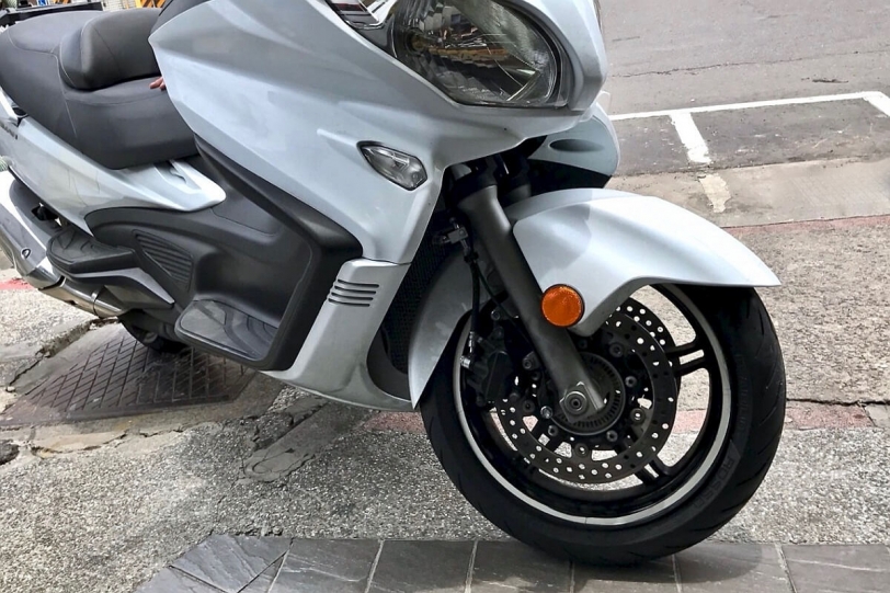 紅惡魔全面來襲，全新尺寸熱銷中！Pirelli Diablo Rosso Scooter