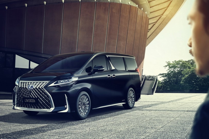 陸地頭等艙LM敬邀總裁上坐!Lexus 2020台北車展陣容公開