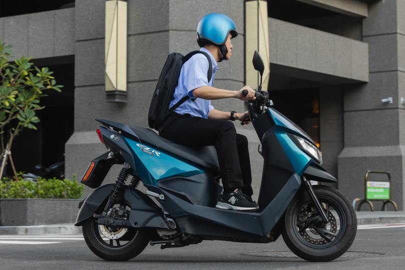 eMOVING電動機車基隆市佔逼近20%  再推換電車款EZ-R 0元入手專案，以四大優勢搶攻市場!