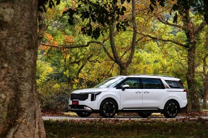 更奢華的移動新體驗，2025 KIA Carnival 2.2D Signature Premium Plus