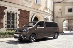 從 Cabover 轉型成半截車頭造型,新世代 Toyota Hiace 商用車將捨棄傳統設計