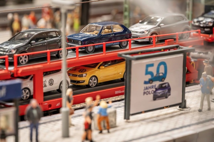 慶祝Polo五十歲生日!Volkswagen推出微型Polo特別展以及特殊彩繪賽車