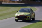 Aston Martin首款休旅DBX原型車於Goodwood速度嘉年華動態首演!(內有影片)