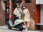 時尚天母比莉代言Ionex光陽電動車 廣告首播開打! 綠牌電動車暢銷開紅盤 i-One Air好到什麼都不必說!