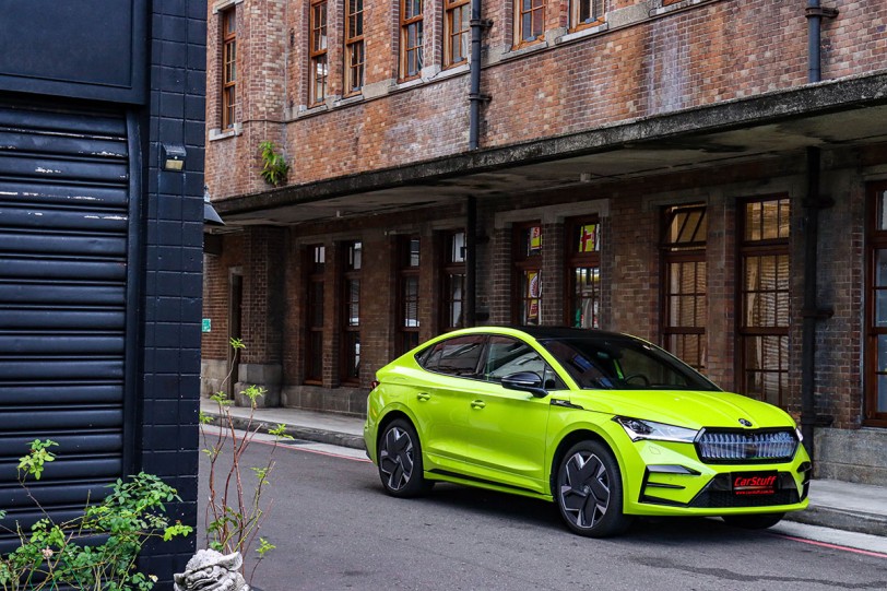 即使披上運動外裳、依舊貫徹舒適本質,2025 SKODA Enyaq Coupé RS