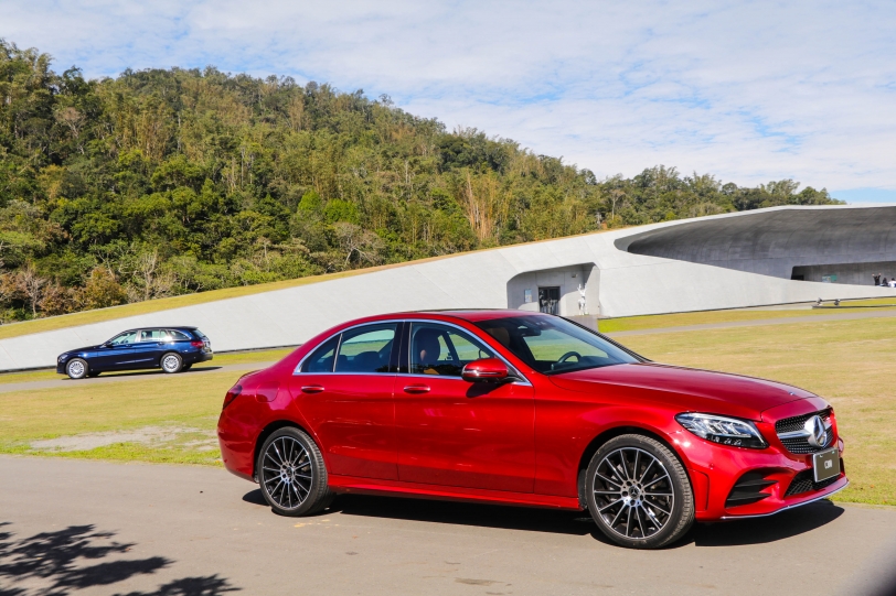 C型人生新定義，小改款 Mercedes-Benz C300 Sedan/C180 Coupe AMG Line 試駕