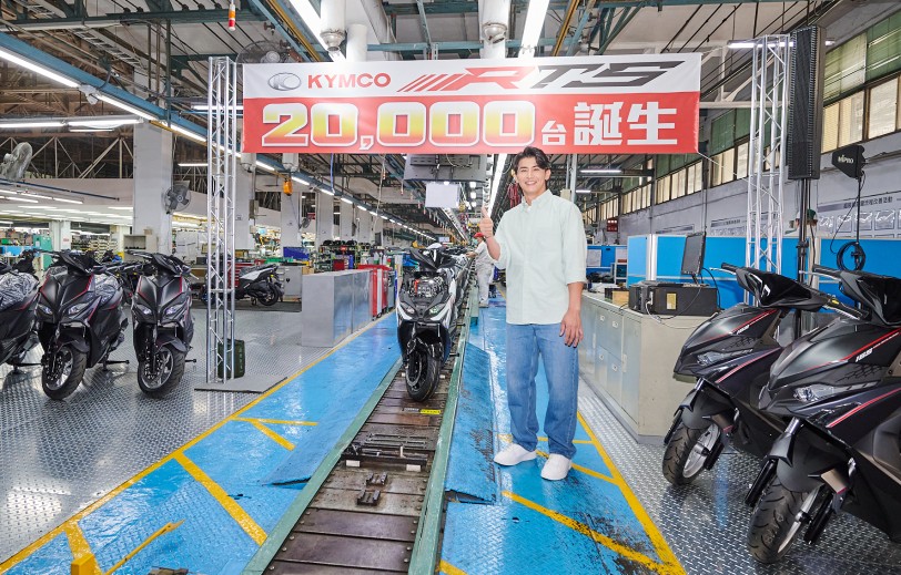 KYMCO RTS隊長陳傑憲代言發威 全車系熱銷20,000台誕生 公益相挺陳傑憲母校中正國小、大仁國中「棒球新世代」