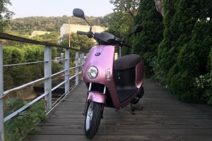 eMOVING Shine櫻花「粉」墨登場,入手價22,700元起!