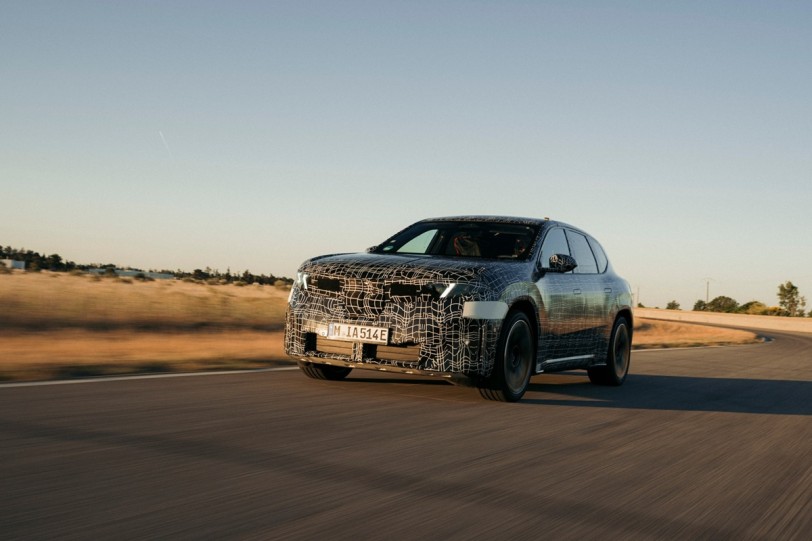 BMW iX3原型車正進行廣泛測試,並預告配置處理速度提升20倍的駕駛輔助系統