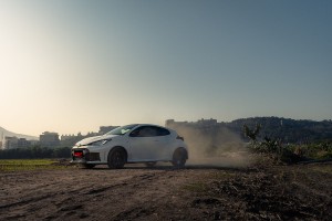 歷經殘酷賽事淬煉、只為提供駕駛最好的賽道夥伴,2025 Toyota GR YARIS GR-FOUR 進化型(6MT)