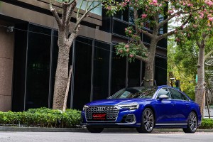 最後的 V8 華爾滋,2022 Audi S8