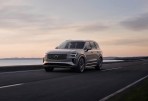 導入 EX90 設計元素、應對中長期計畫轉向油電車型,Volvo XC90 中期改款亮相!