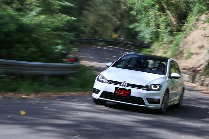 以「R」之名運動化，試駕Volkswagen 2017 Golf R-Line