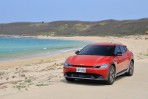 Kia EV6榮奪What Car? 2024「年度家庭純電SUV」殊榮 歡慶EV6在台銷售突破1,500台! 「卓越禮遇」專案起跑