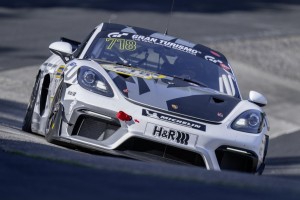 向保時捷博物館致敬：最後的Porsche 718上賽道奔馳