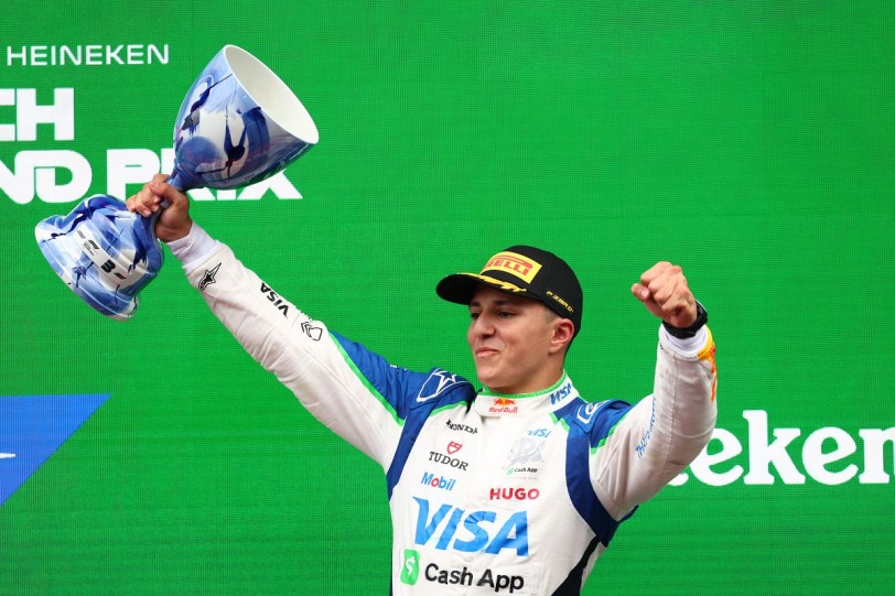 Visa Cash App Racing Bulls新手車手Hadjar生涯首登F1頒獎台