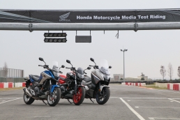DCT賽道初體驗,2017年式Honda NC三兄弟新色登場